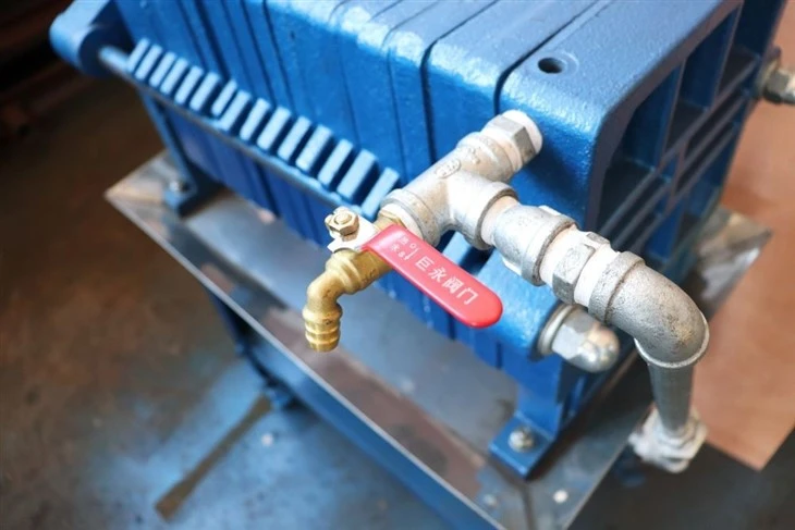 Walnut Oil Filter